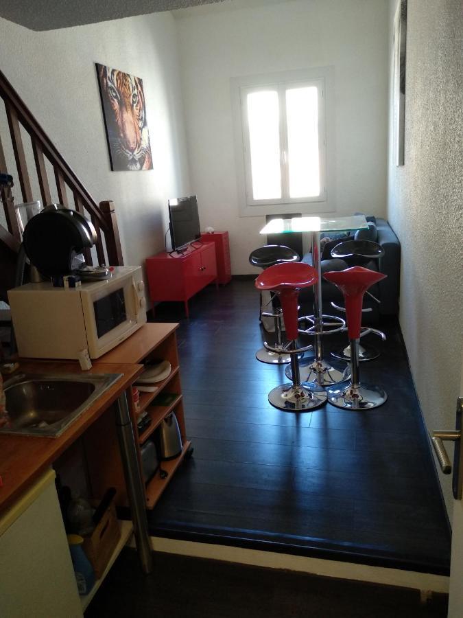 Duplex Vieux Port Appartement Complet 4 Couchages Climatise Entire Apartment 2 Beds For 4 Persons マルセイユ エクステリア 写真